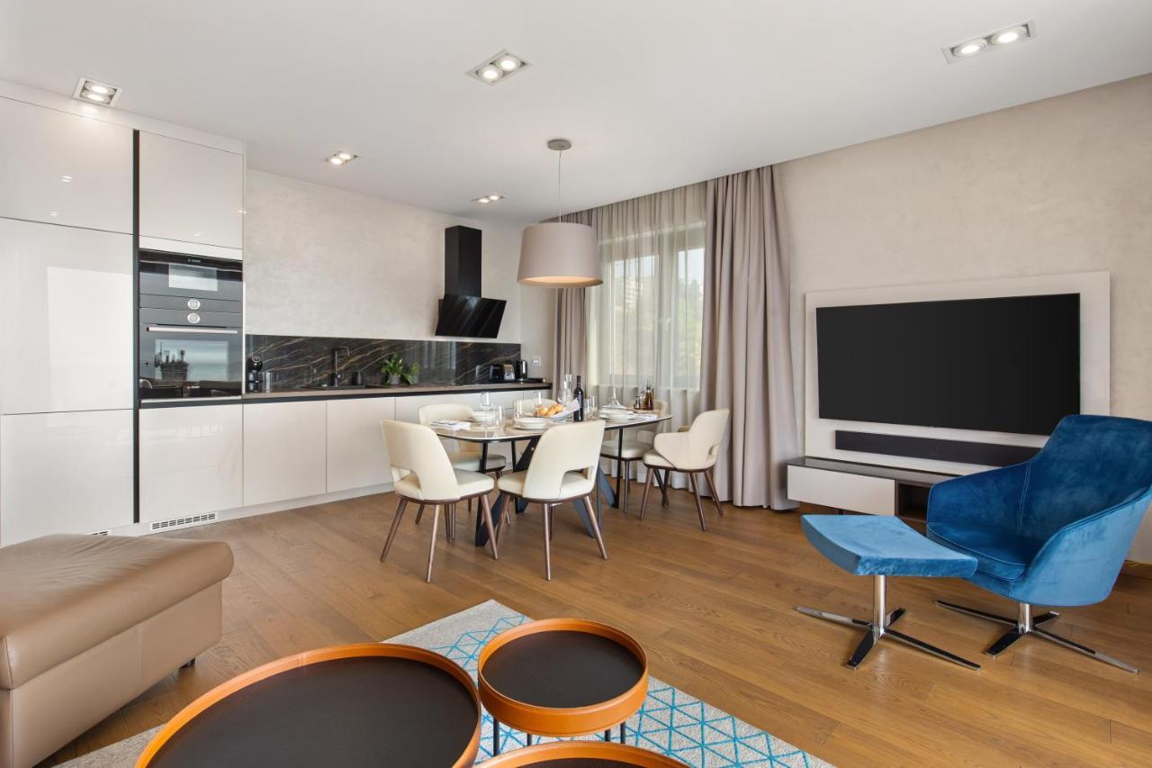 Luxury Apartment Iris Adriatica ***** Opatija Exterior photo